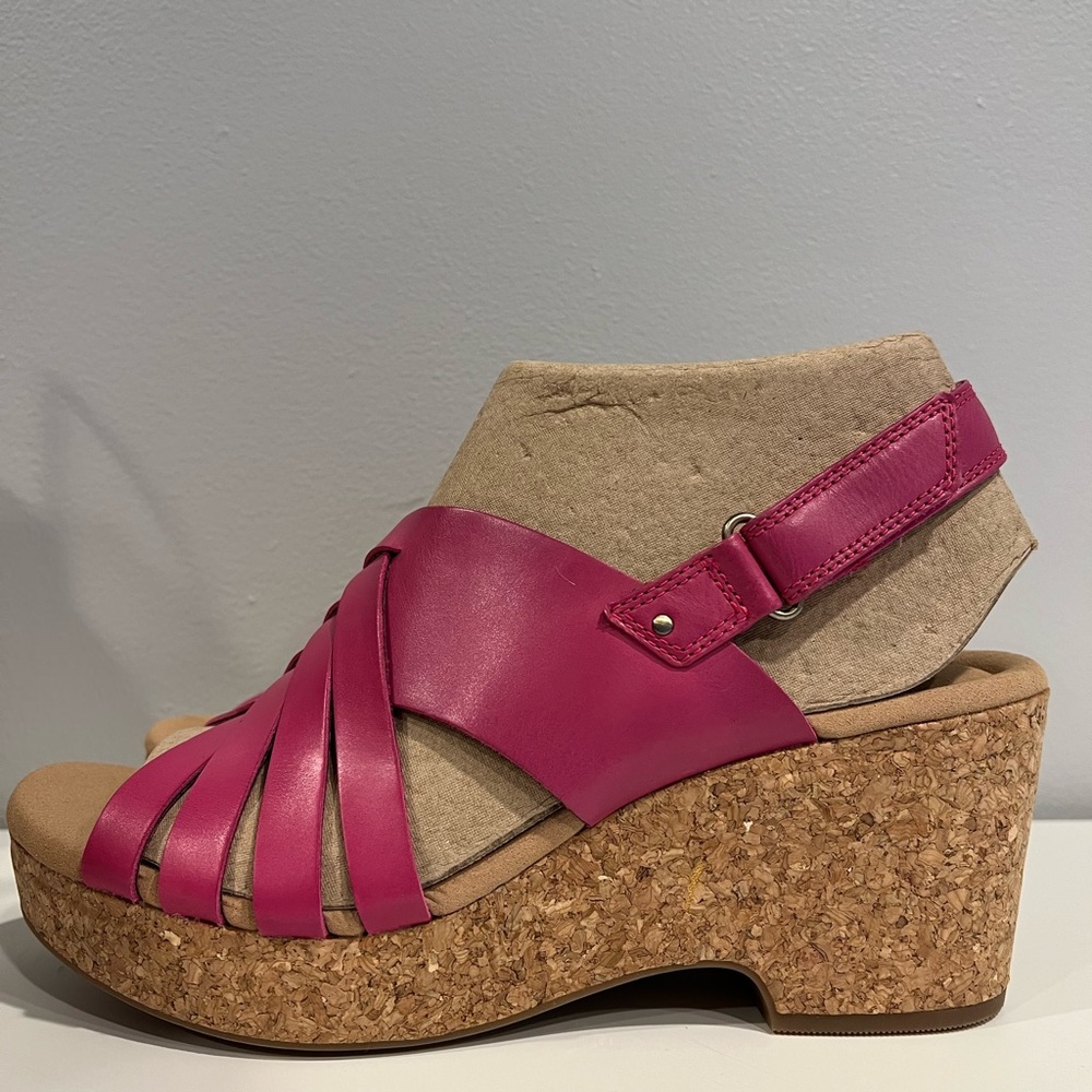 Clarks Woven Leather Wedges Size 12 Pink New In Box
